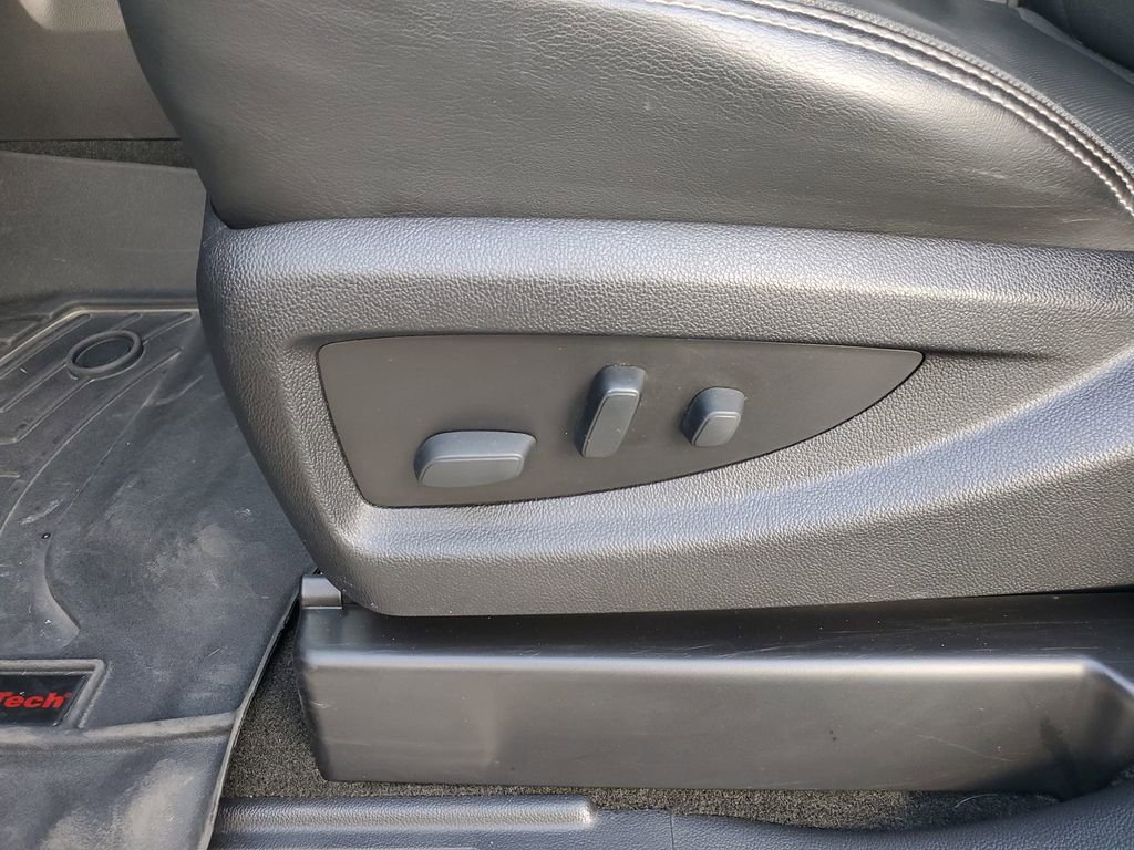 Used 2017 GMC Sierra 3500 Denali image 18