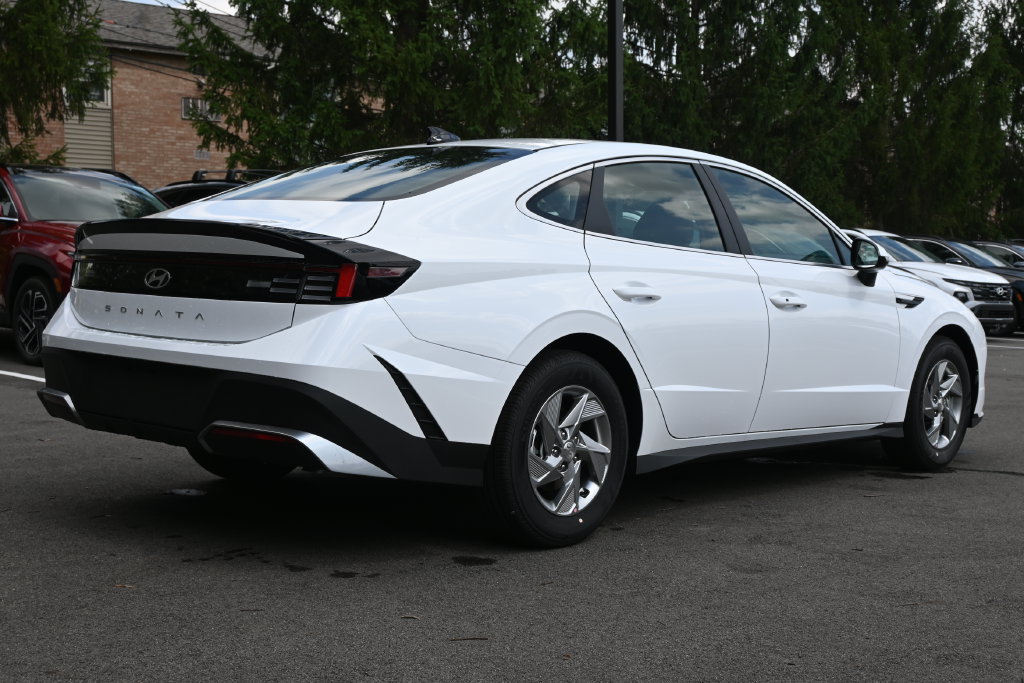 New 2026 Hyundai Sonata SE FWD image 8