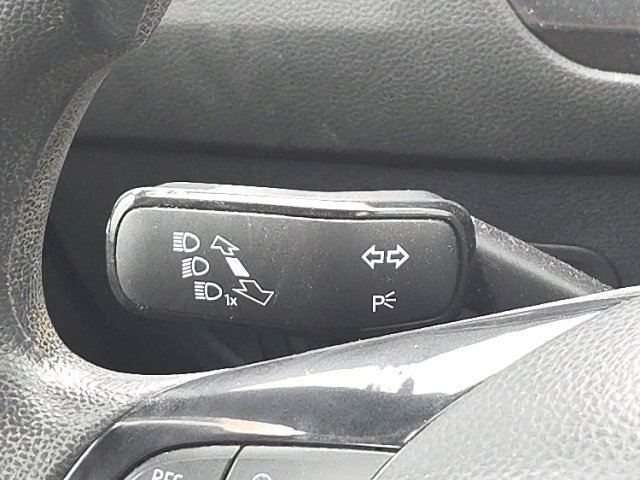 Used 2019 Volkswagen Tiguan S w/ Driver Assistance Package FWD image 39