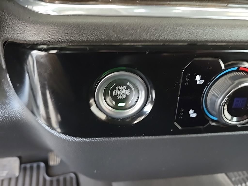 Used 2023 Chevrolet Silverado 1500 LT image 19