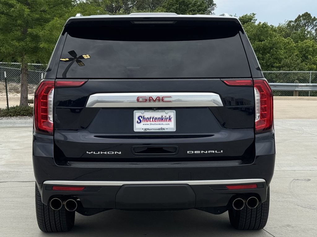 Used 2023 GMC Yukon Denali w/ Max Trailering Package AWD/4WD image 5