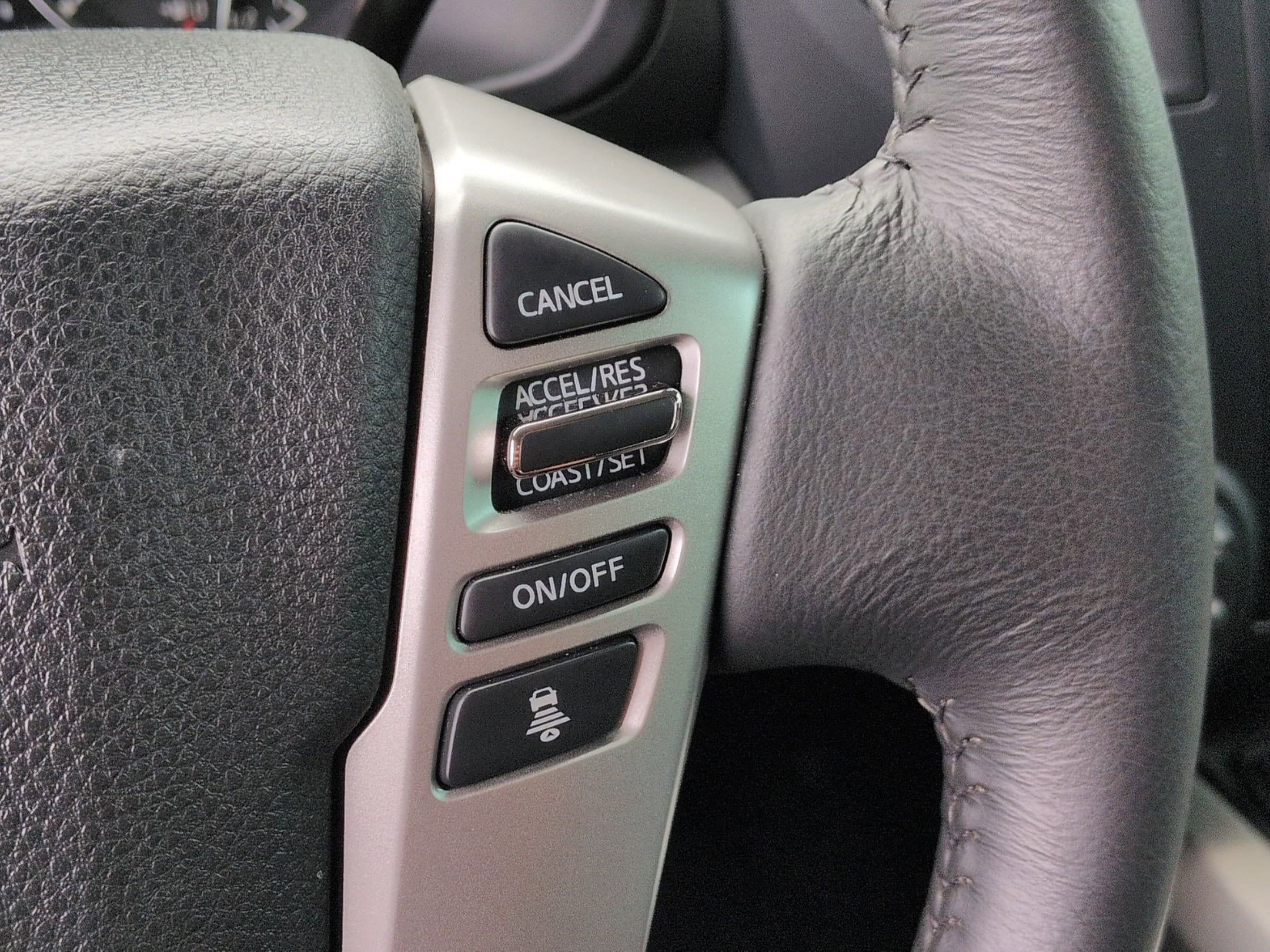 Used 2024 Nissan Titan SV w/ SV Convenience Package AWD/4WD image 19