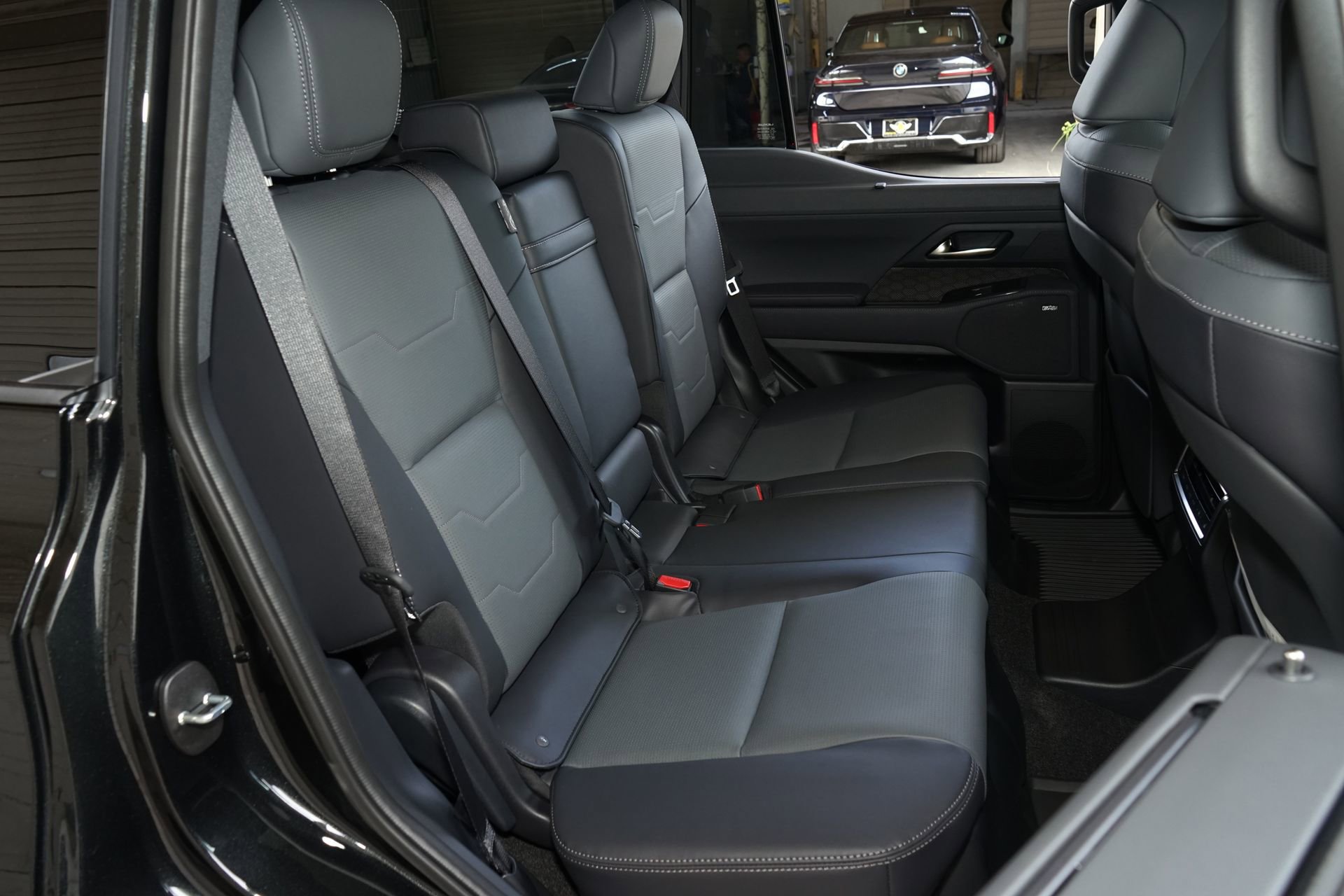 Used 2025 Lexus GX 550 Luxury+ w/ Accessory Package (2T) image 22