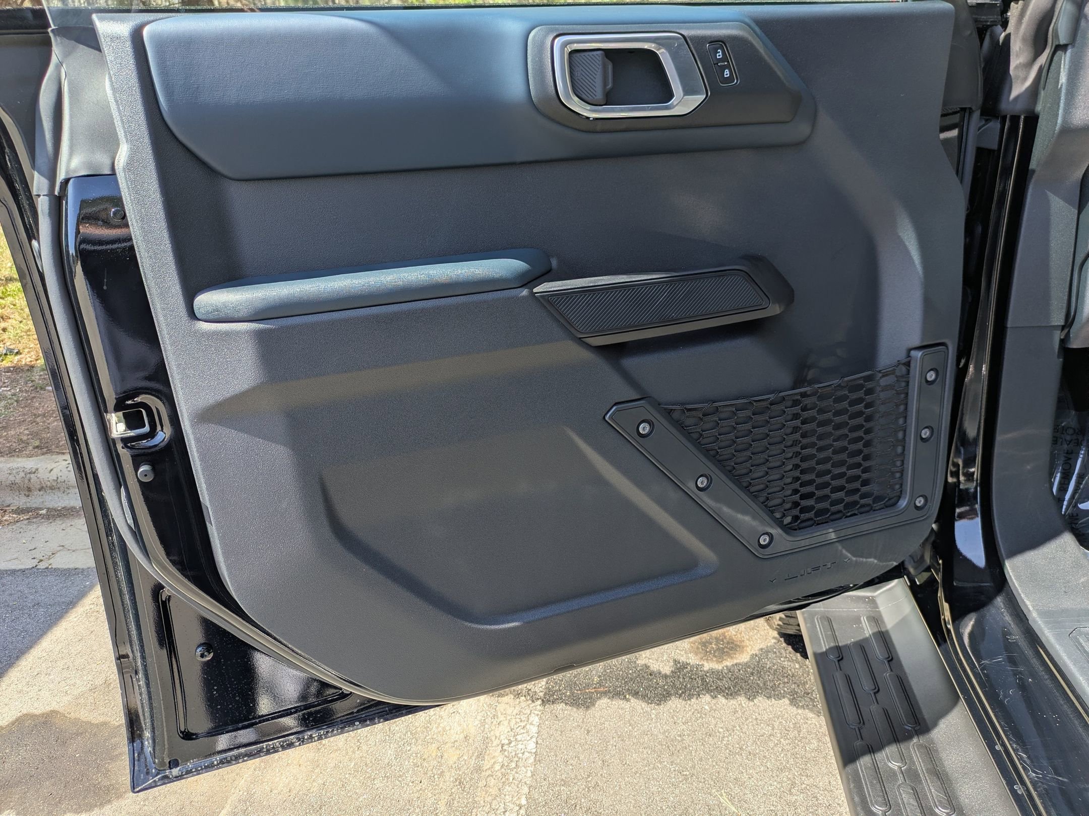 New 2026 Ford Bronco Heritage Edition image 9