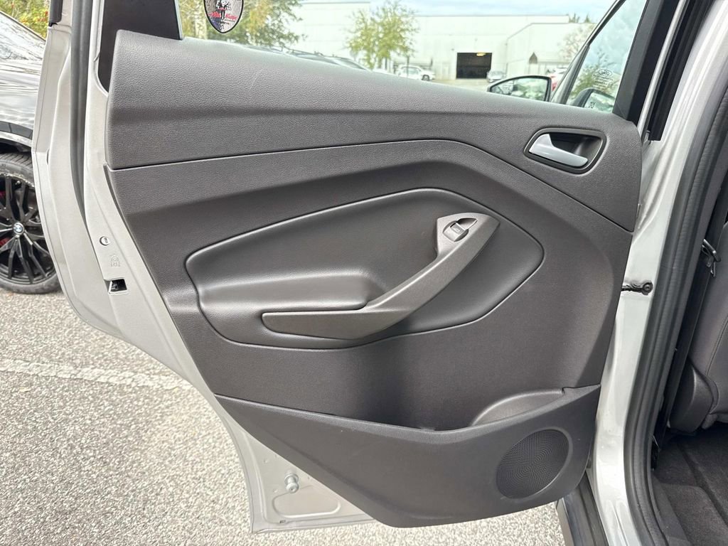 Used 2017 Ford C-MAX SE w/ Cold Weather Package image 14