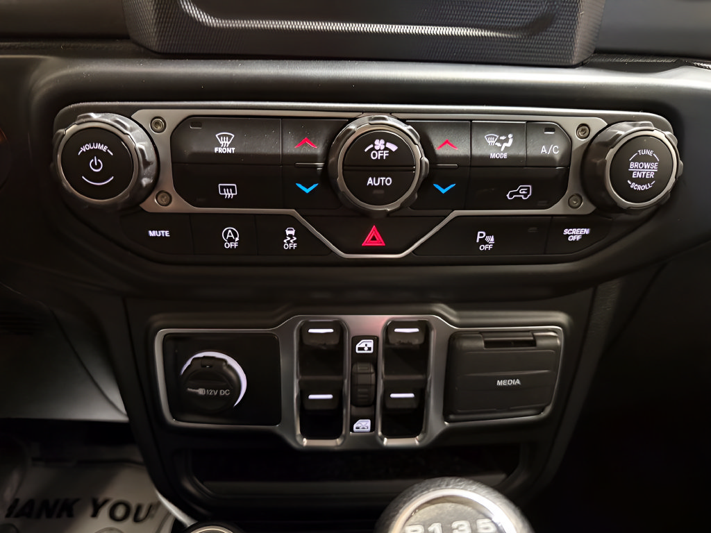 Used 2021 Jeep Wrangler Unlimited Sport AWD/4WD image 11