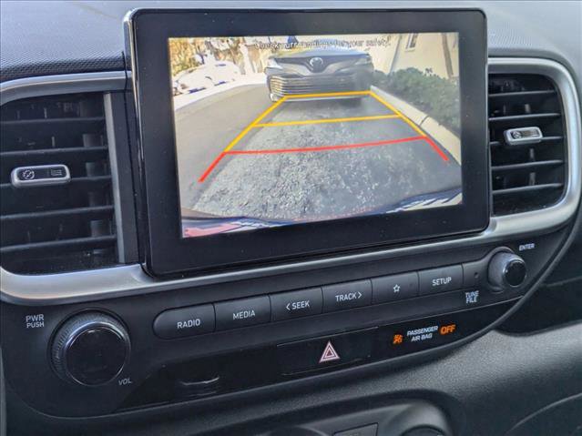 Used 2020 Hyundai Venue SEL w/ Convenience Package image 12