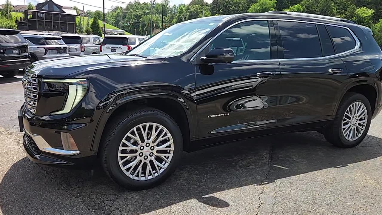 Used 2026 GMC Acadia Denali w/ Super Cruise Package AWD/4WD image 4