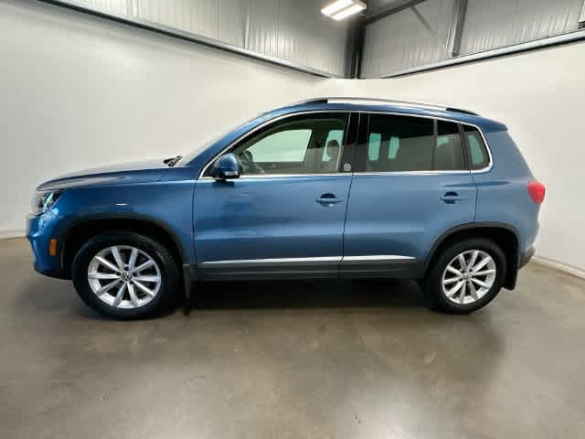 Used 2017 Volkswagen Tiguan Wolfsburg Edition AWD/4WD image 2
