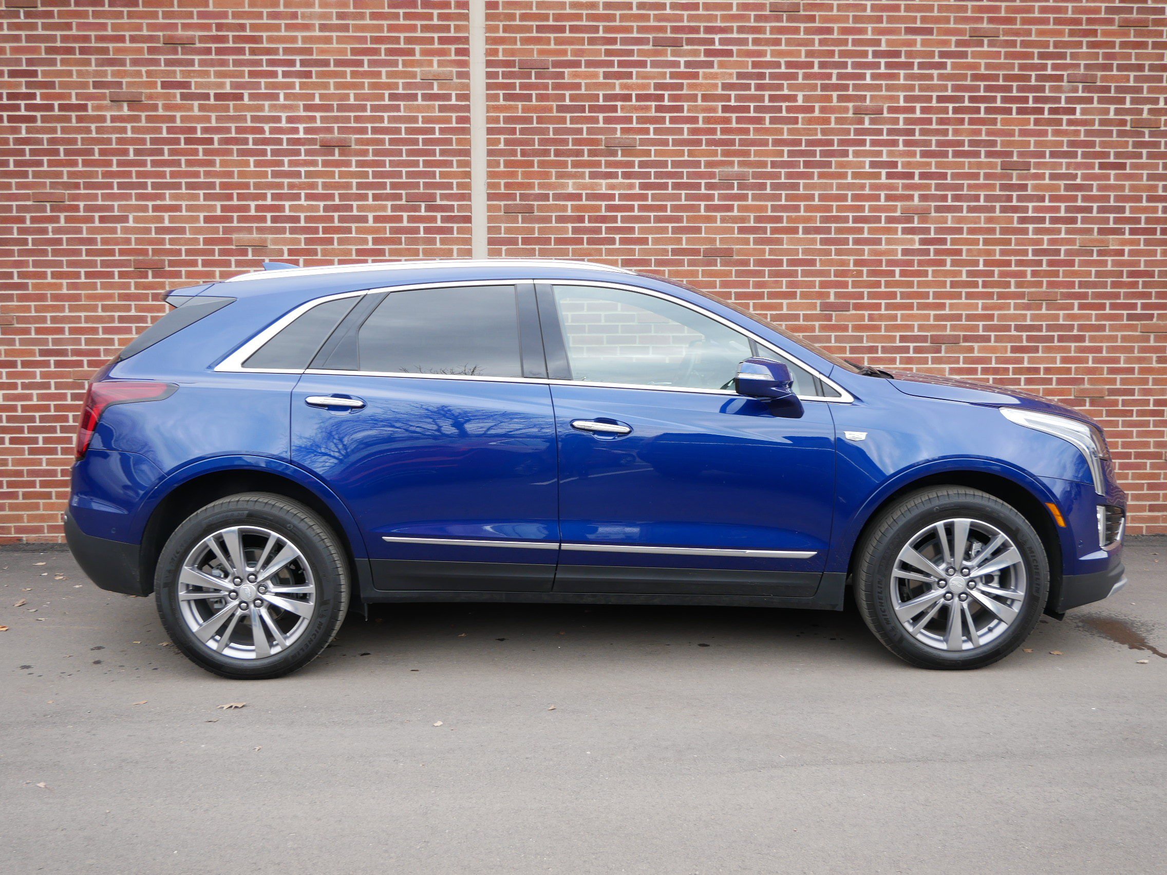 Certified 2025 Cadillac XT5 Premium Luxury w/ Technology Package image 26