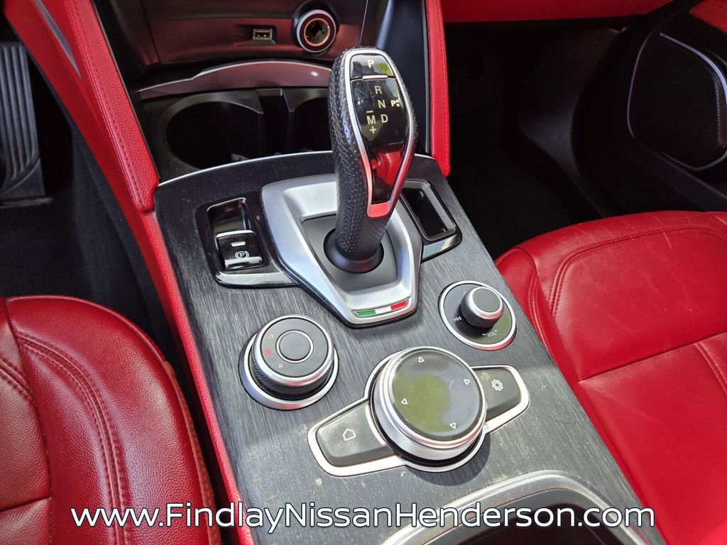 Used 2020 Alfa Romeo Stelvio w/ Nero Edizione RWD image 30