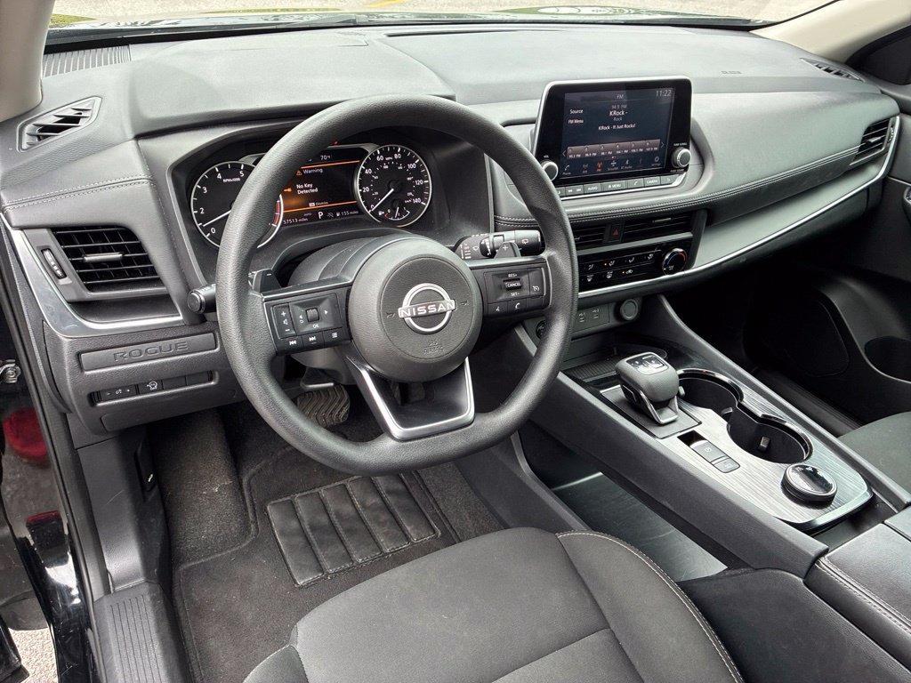 Used 2024 Nissan Rogue S AWD/4WD image 14