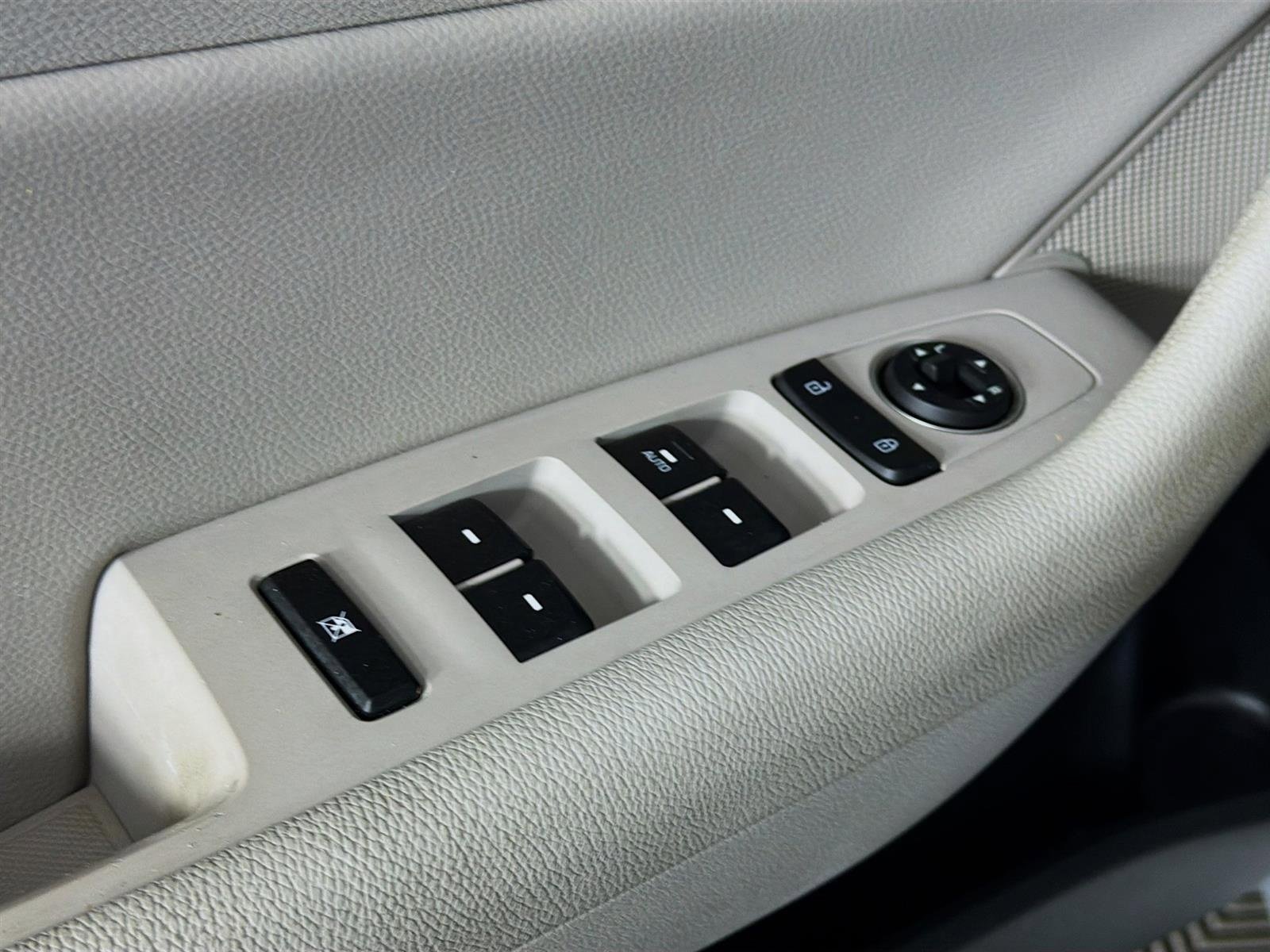 Used 2018 Hyundai Sonata SEL w/ Cargo Package image 19