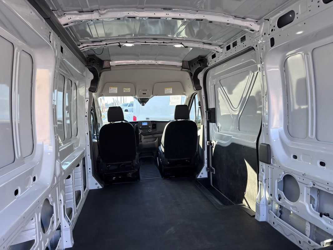 Used 2025 Ford Transit 250 Medium Roof RWD image 34