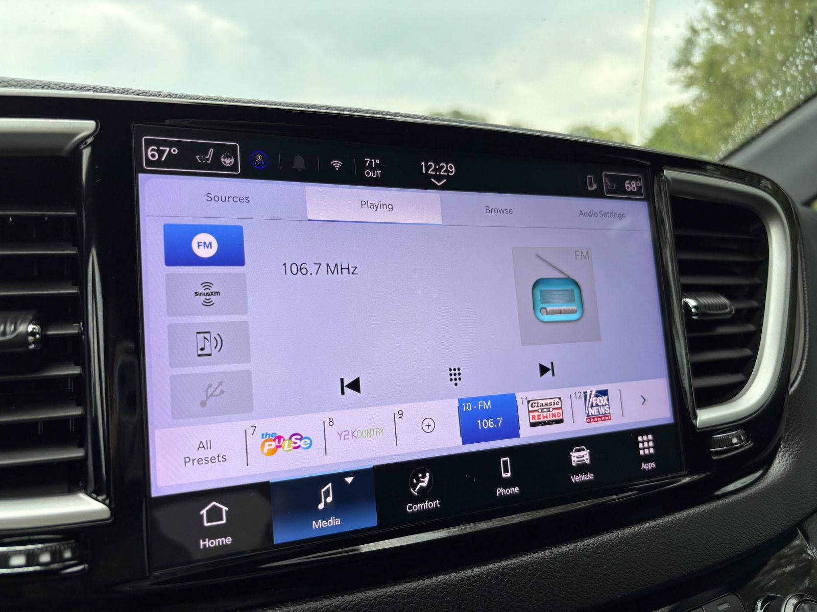Used 2025 Chrysler Pacifica Select FWD image 25