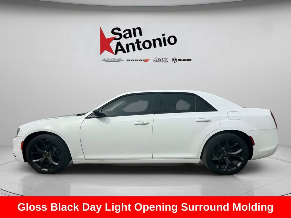 Certified 2023 Chrysler 300 Touring w/ Sport Appearance Package RWD image 8