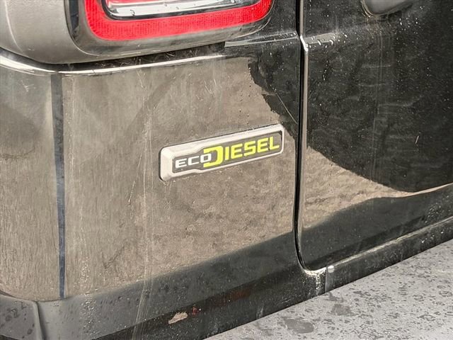 Used 2023 Jeep Wrangler Unlimited Rubicon w/ Cold Weather Group image 5