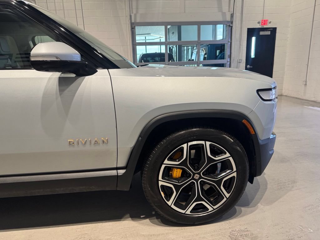 Used 2024 Rivian R1S Launch Edition AWD/4WD image 9