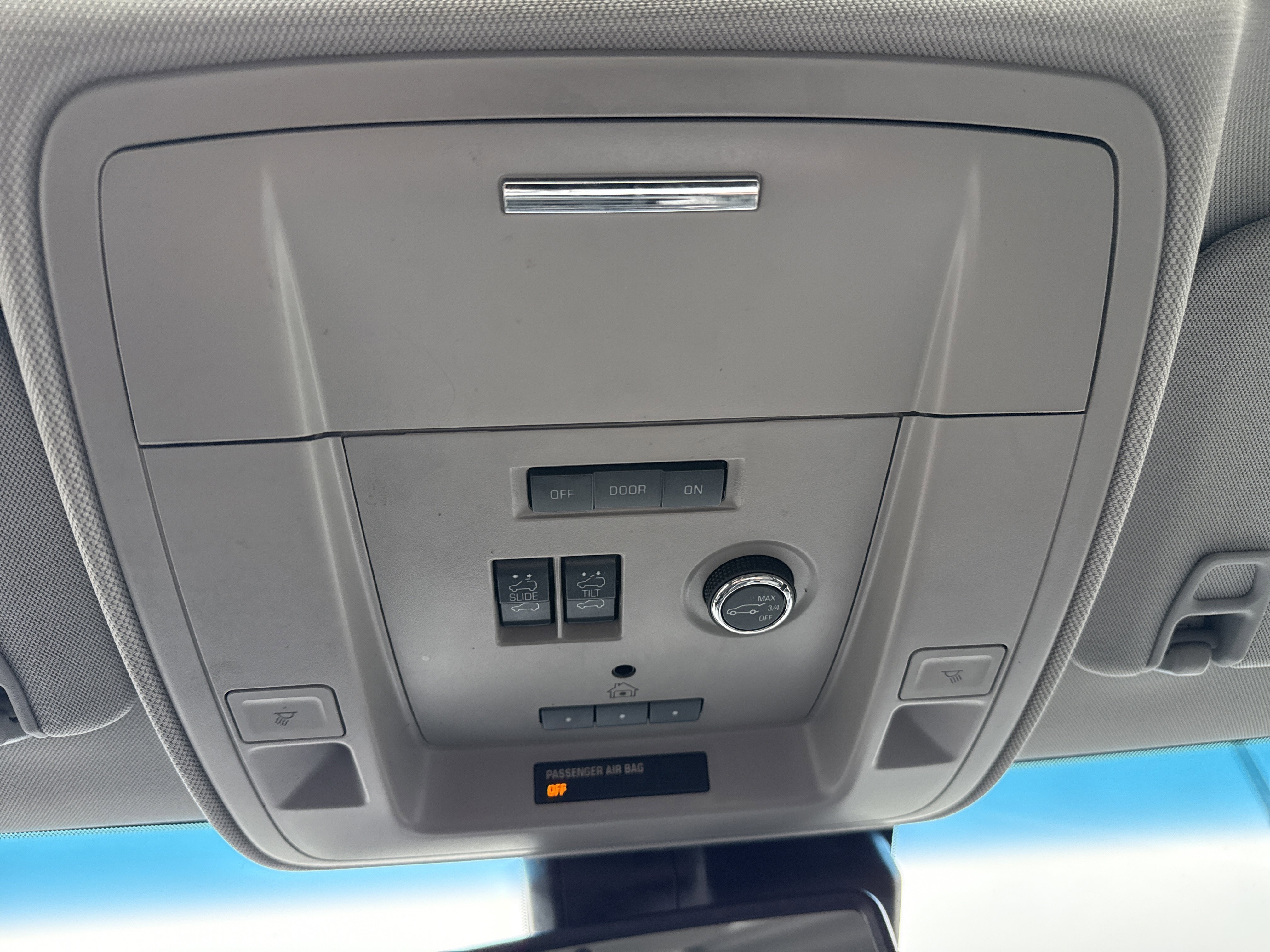 Used 2017 Chevrolet Tahoe LT image 28