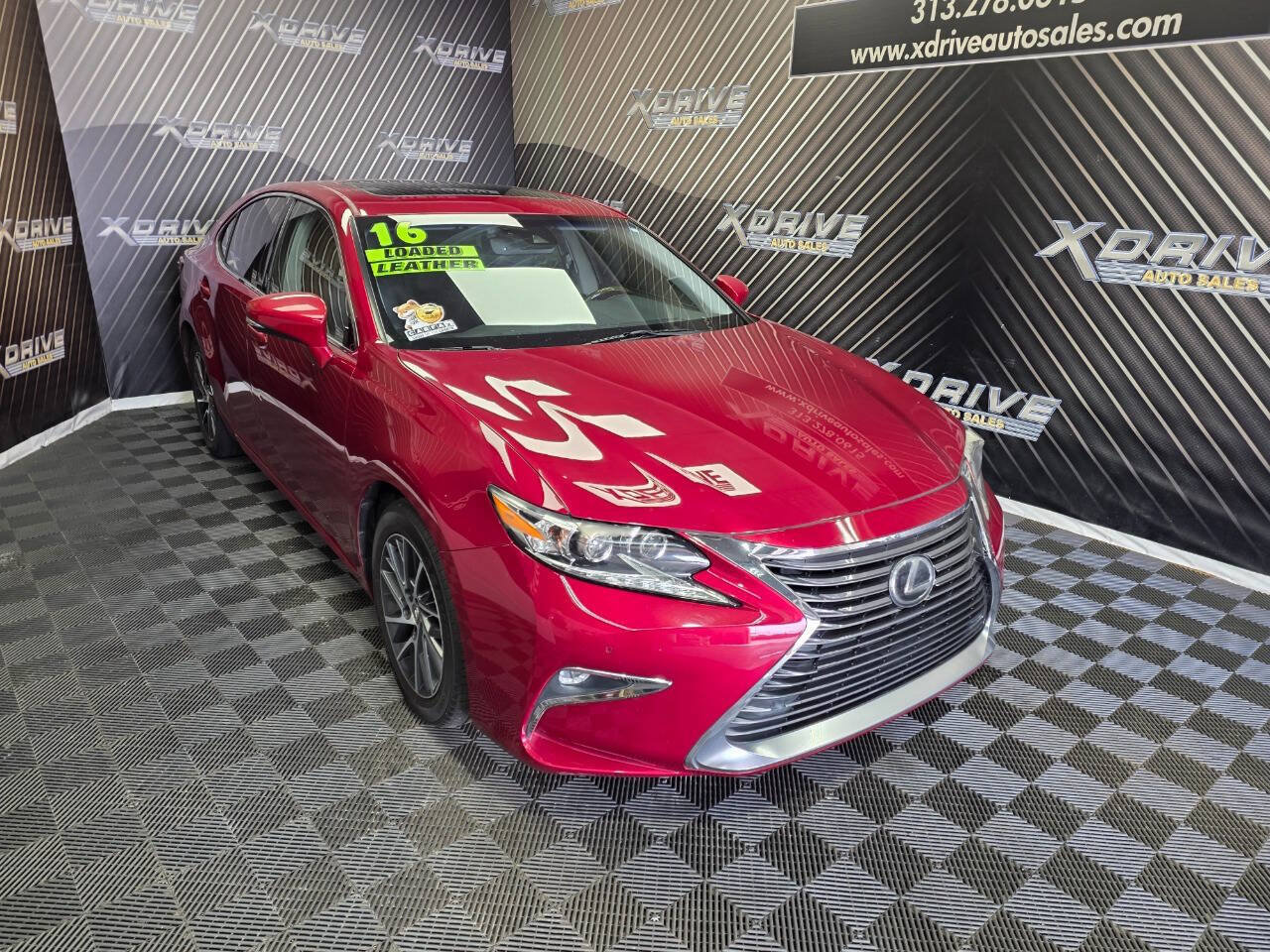 Used 2016 Lexus ES 350 w/ Luxury Package w/Wood Trim FWD image 6