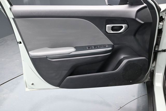 Used 2025 Kia K4 FWD image 18