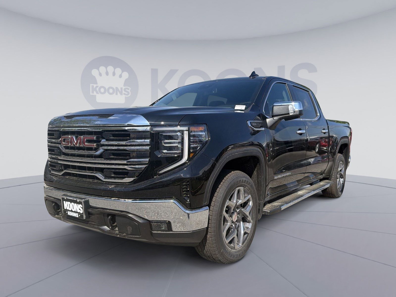 New 2026 GMC Sierra 1500 SLT w/ SLT Premium Package AWD/4WD image 1