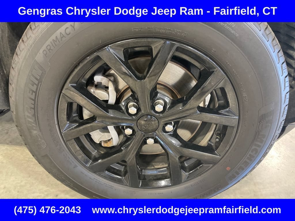 Certified 2025 Jeep Grand Cherokee L Altitude AWD/4WD image 9