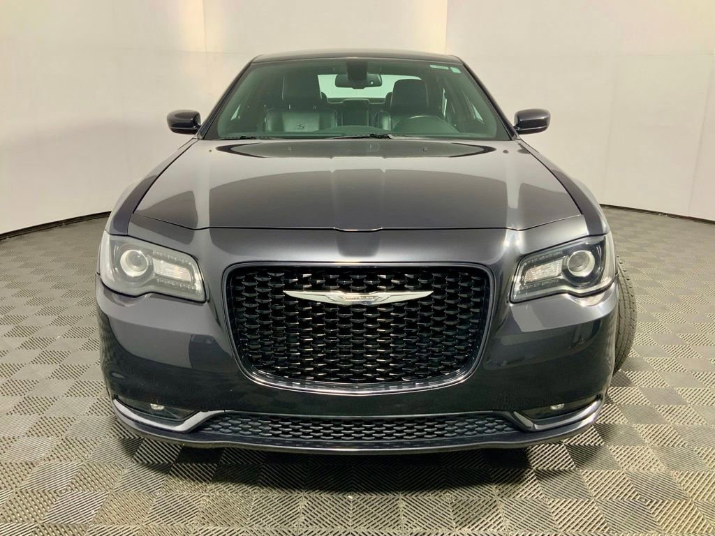 Used 2016 Chrysler 300 S RWD image 5