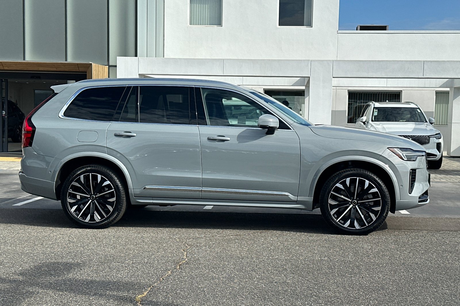 New 2026 Volvo XC90 T8 Plus w/ Protection Package AWD/4WD image 3