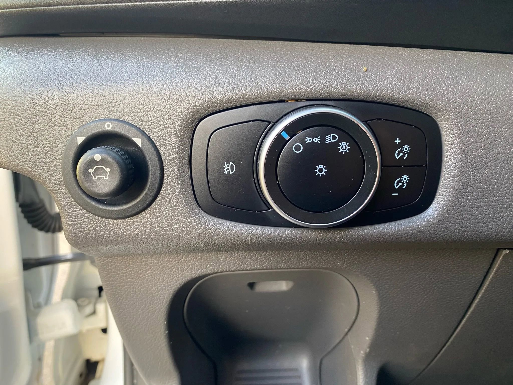 Used 2020 Ford Transit 350 Low Roof w/ Upfitter Package image 20