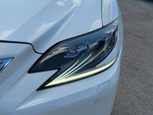 Used 2019 Lexus LS 500 500 Base image 9