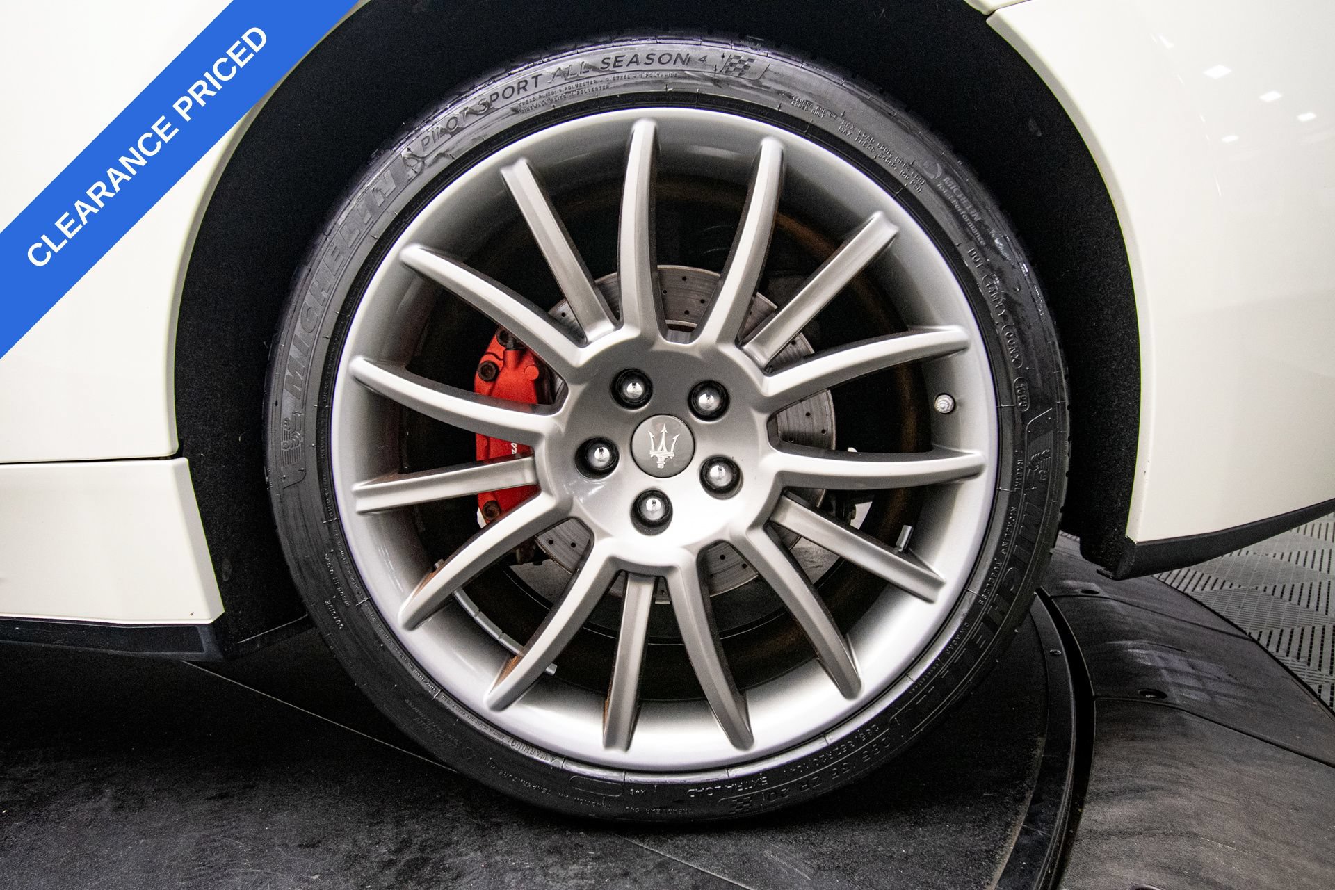 Used 2013 Maserati GranTurismo Convertible RWD image 39