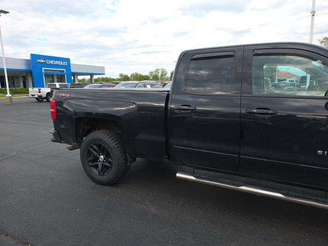 Used 2018 Chevrolet Silverado 1500 LT w/ All Star Edition AWD/4WD image 10