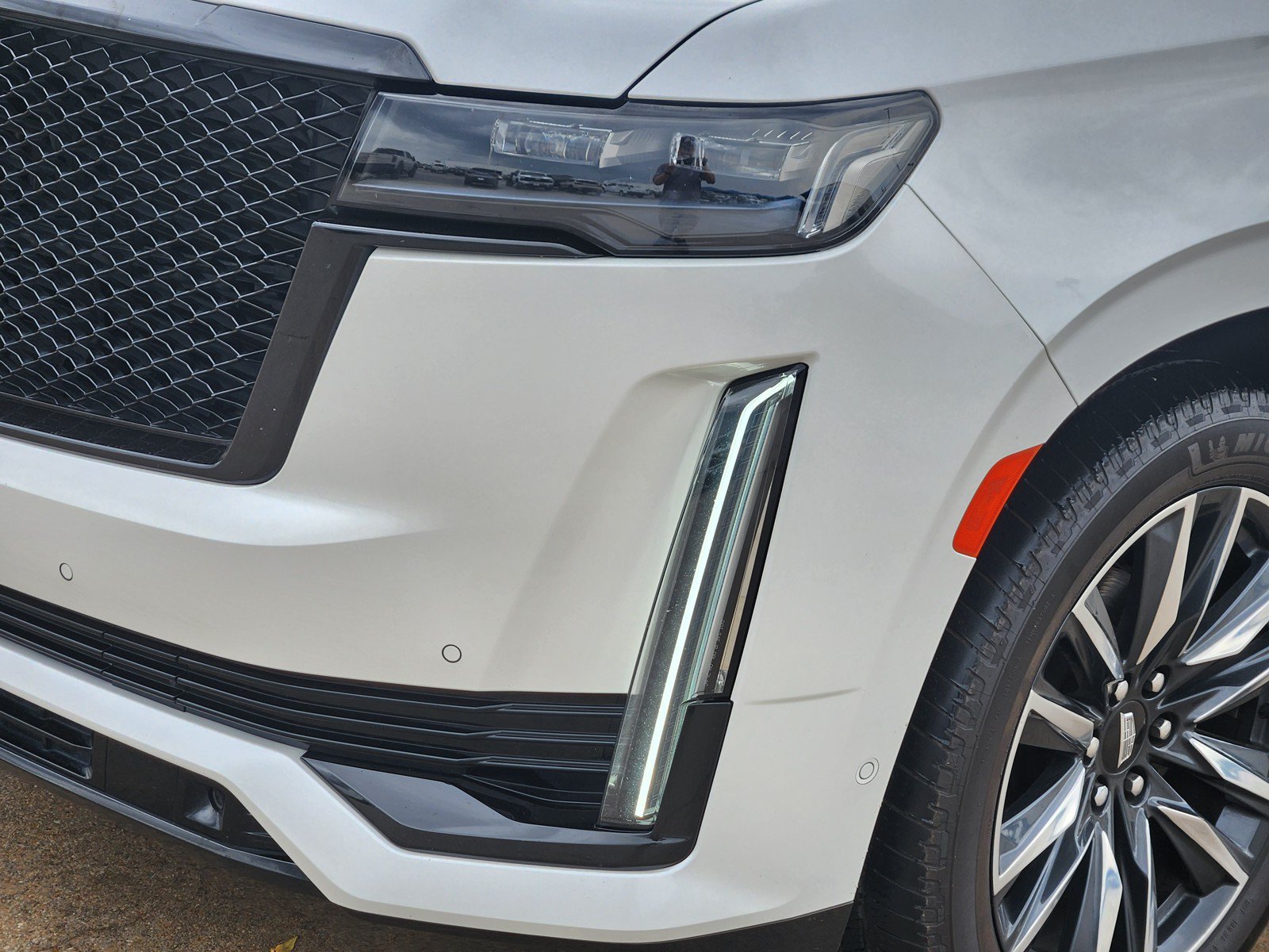 Certified 2024 Cadillac Escalade Sport Platinum AWD/4WD image 30