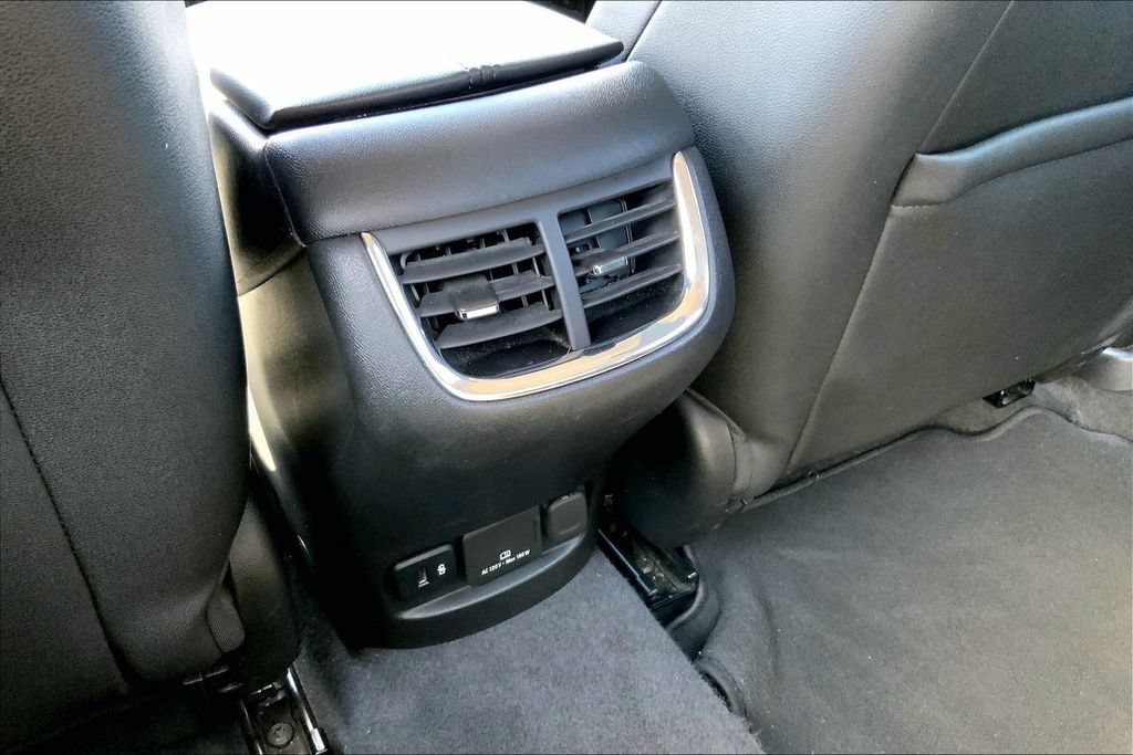 Used 2023 Chevrolet Malibu LT FWD image 32