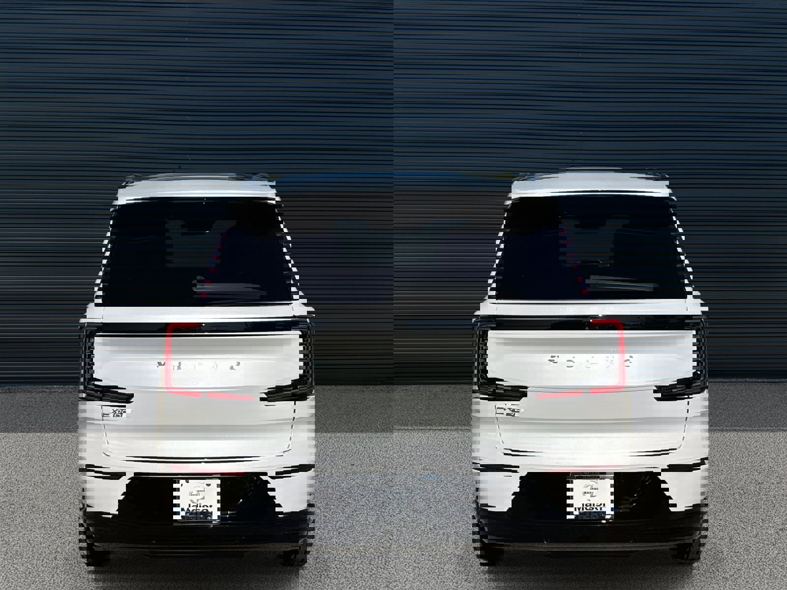 New 2025 Volvo EX90 Plus w/ Protection Package Premier image 7