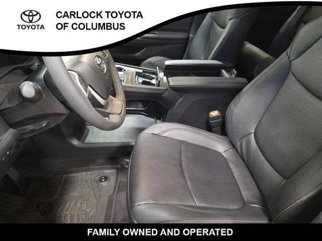 New 2026 Toyota Sienna XLE Woodland Edition AWD/4WD image 13