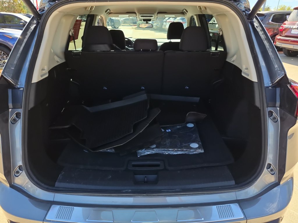 Certified 2026 Nissan Rogue SV FWD image 8