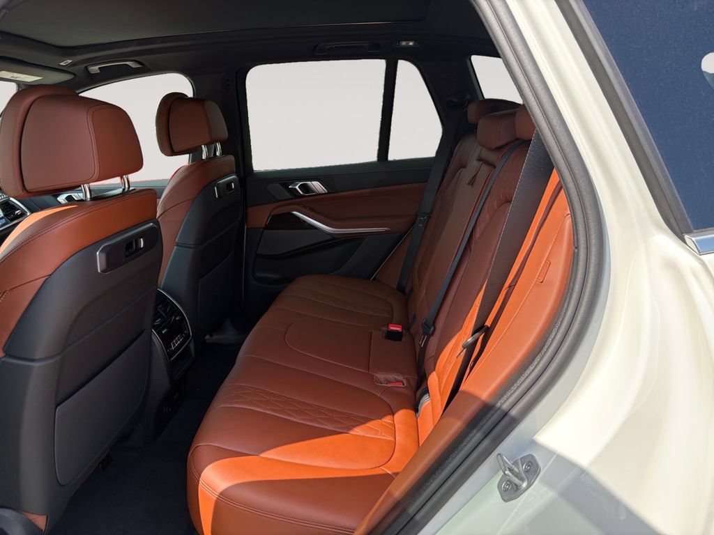 New 2026 BMW X5 xDrive40i w/ Climate Comfort Package AWD/4WD image 13