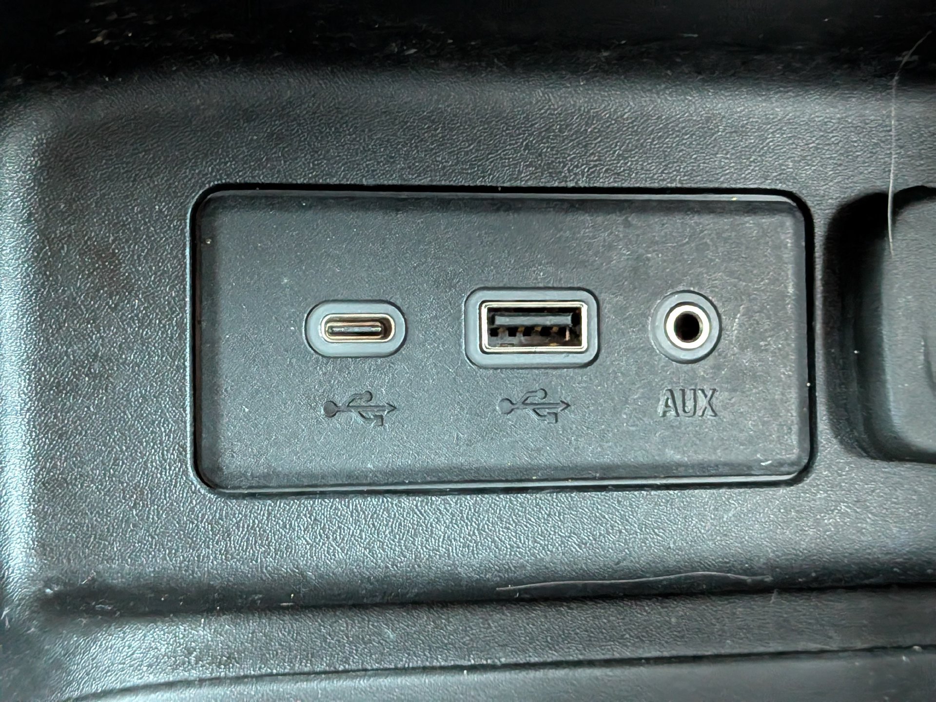 Used 2021 Chevrolet Equinox LT FWD image 24