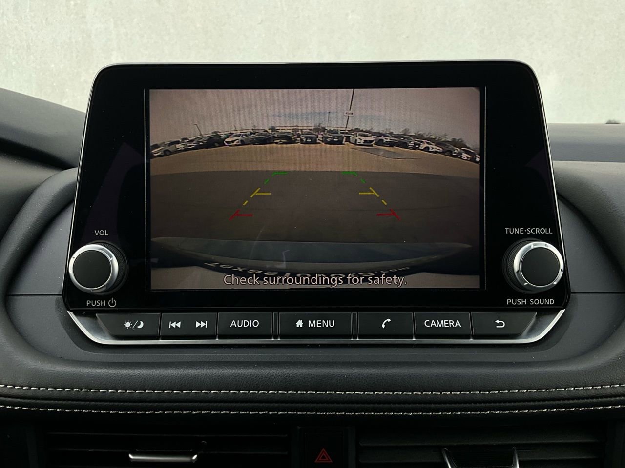 Used 2025 Nissan Rogue SV image 31