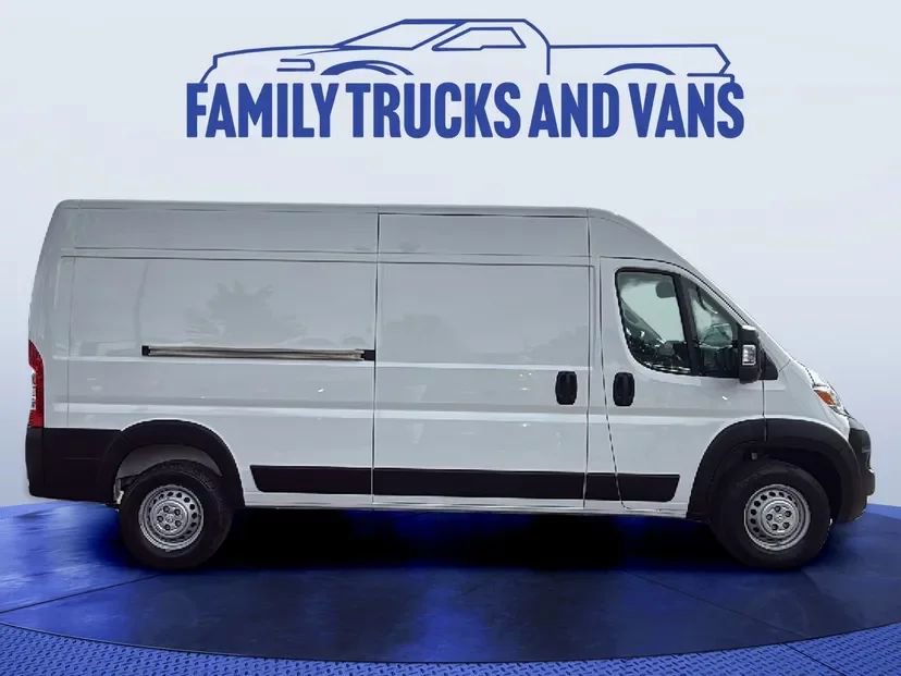 Used 2025 RAM ProMaster 2500 w/ Convenience Group image 7