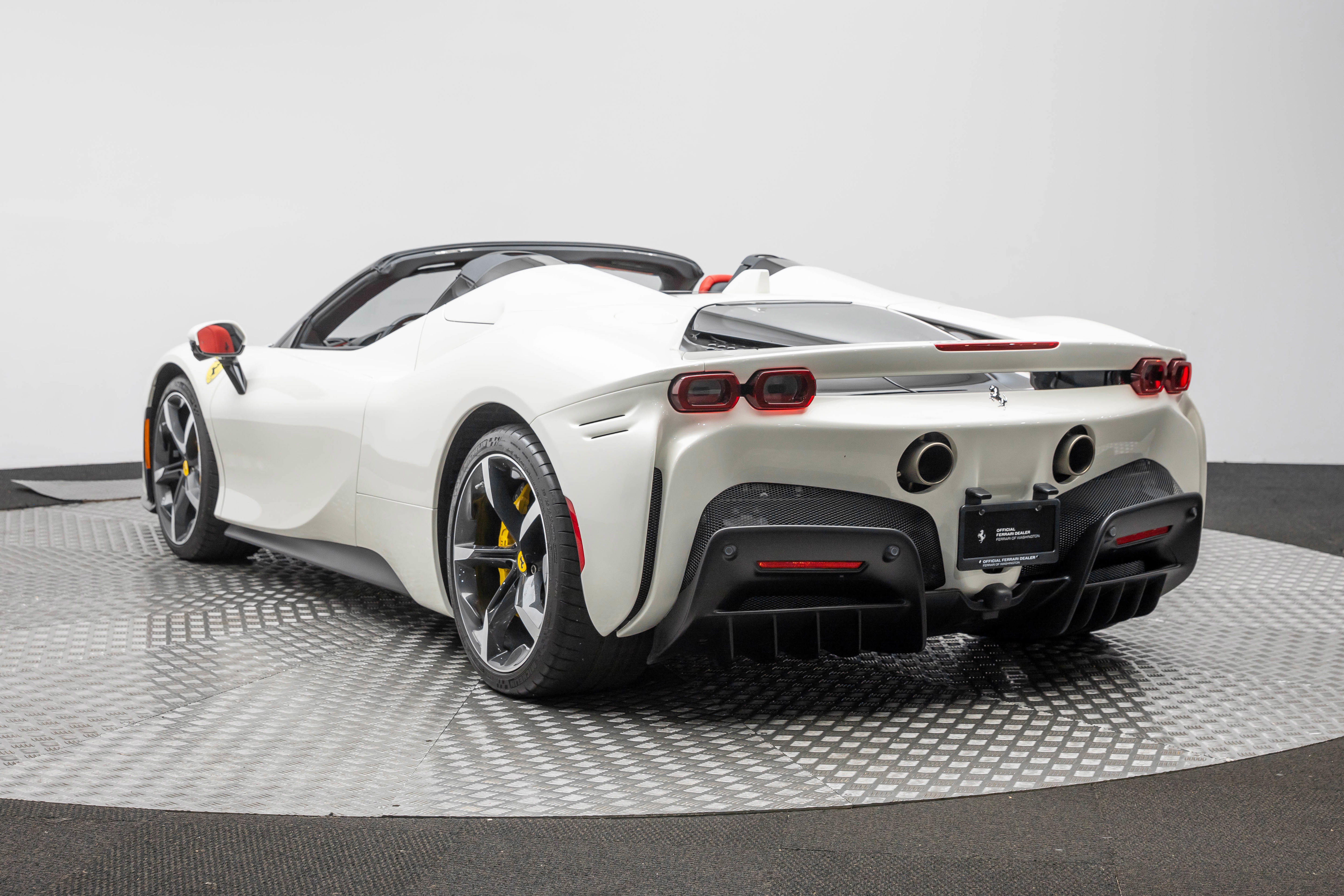 Certified 2022 Ferrari SF90 Spider image 3