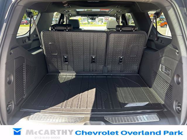 New 2026 Chevrolet Suburban RST w/ Advanced Technology Package AWD/4WD image 23