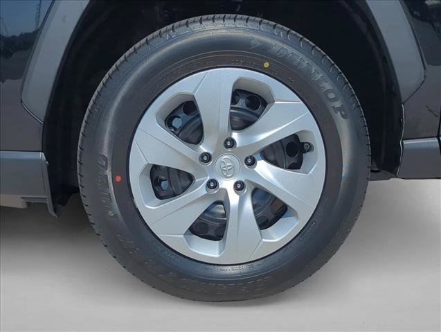 Certified 2025 Toyota RAV4 LE FWD image 9