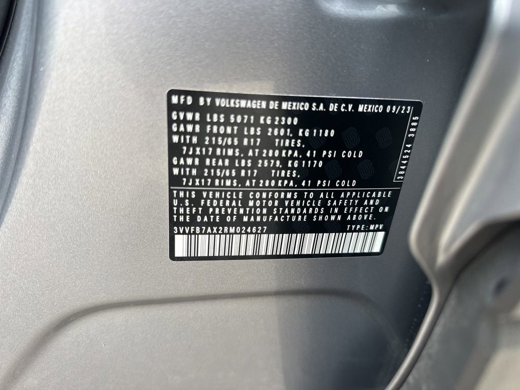 Used 2024 Volkswagen Tiguan S image 32