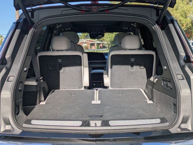 New 2026 Cadillac Vistiq Luxury AWD/4WD image 14