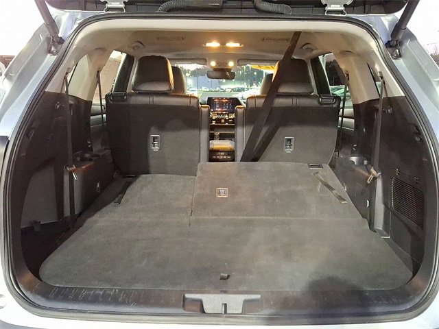 Certified 2024 Toyota Highlander XLE image 31