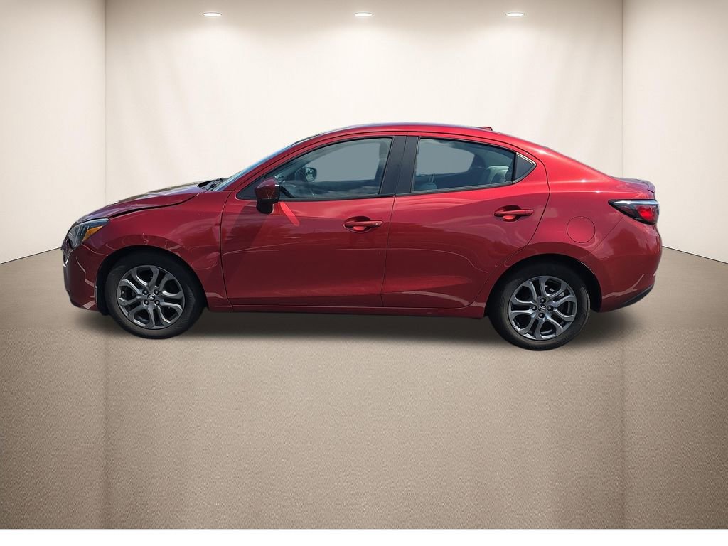 Used 2020 Toyota Yaris LE FWD image 9