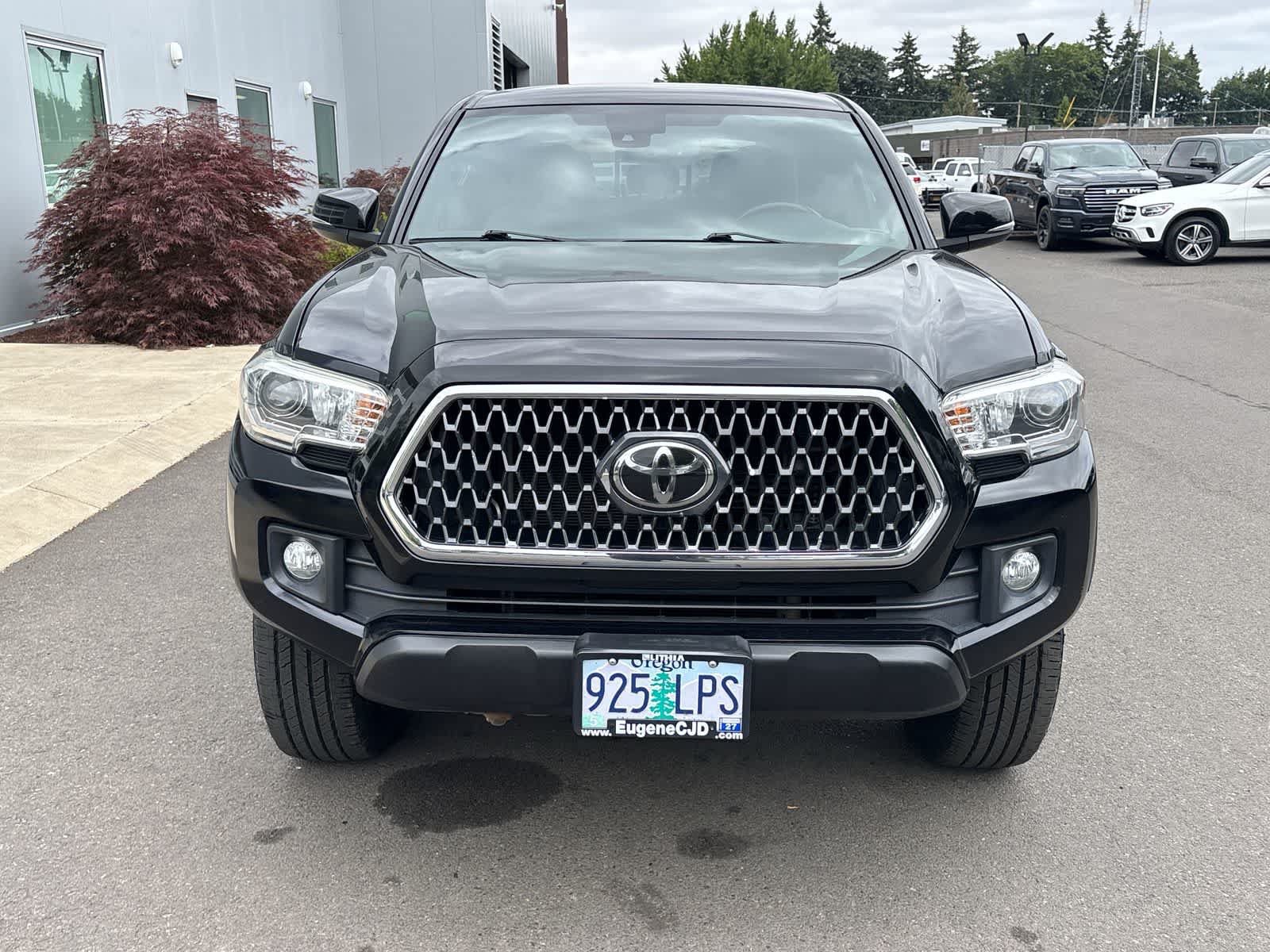 Used 2019 Toyota Tacoma TRD Off-Road AWD/4WD image 8
